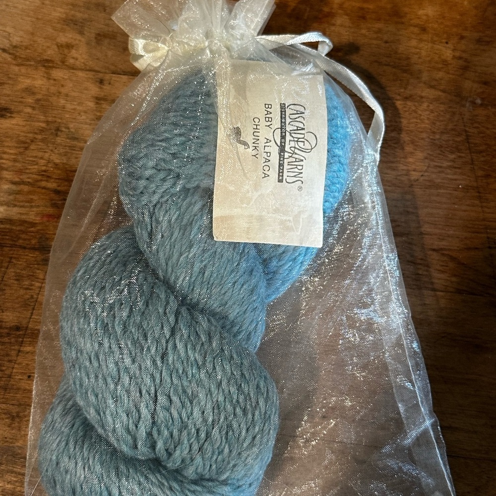 Cascade Yarns Baby Alpaca Chunky Yarn - Soft Blue